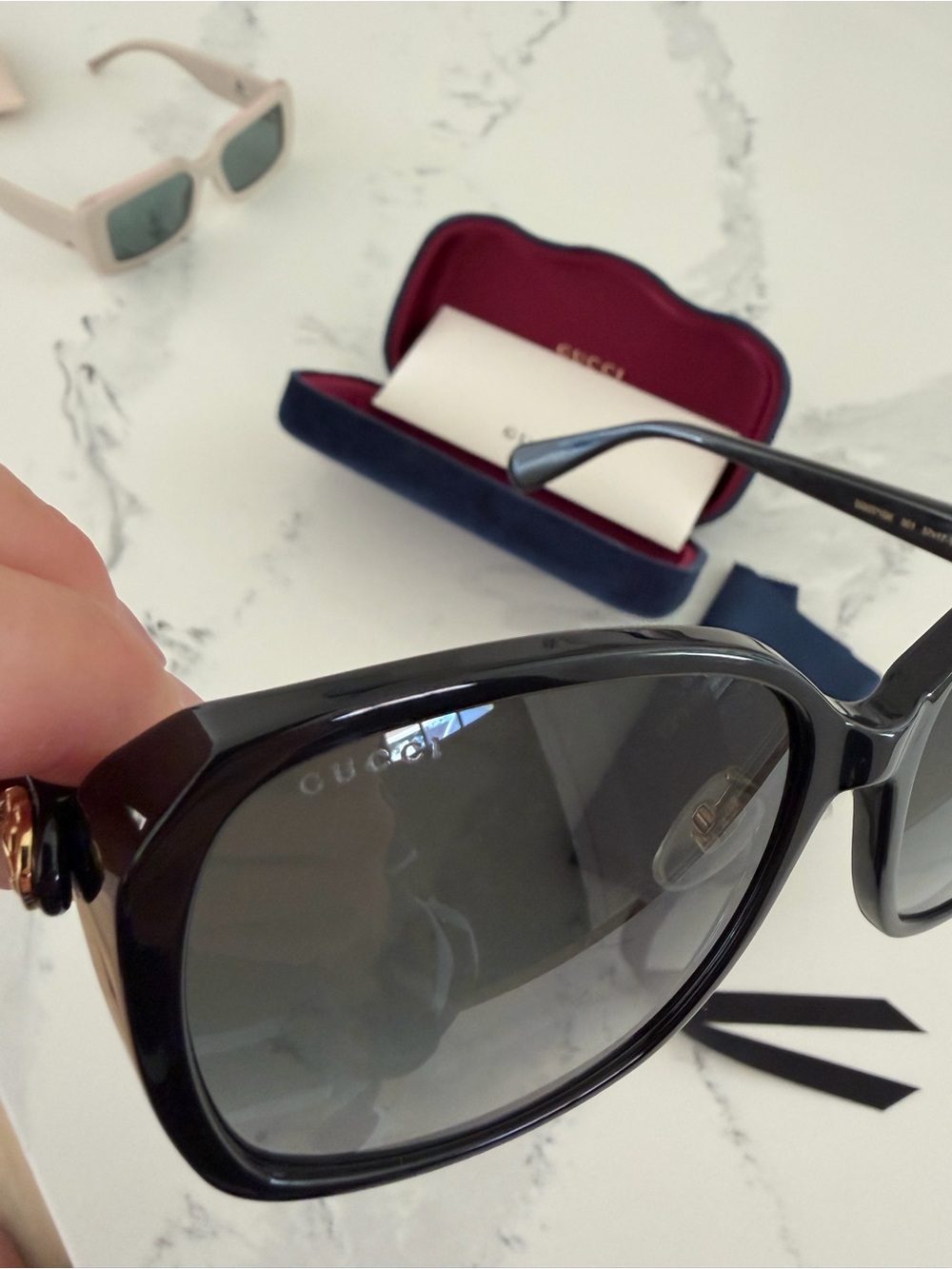 Gucci Women's Black Oversized Square Sunglasses with Dark Gradient Lenses - Picture 5 of 5